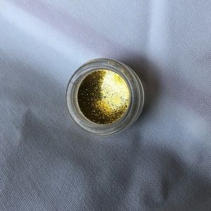 Gold dust